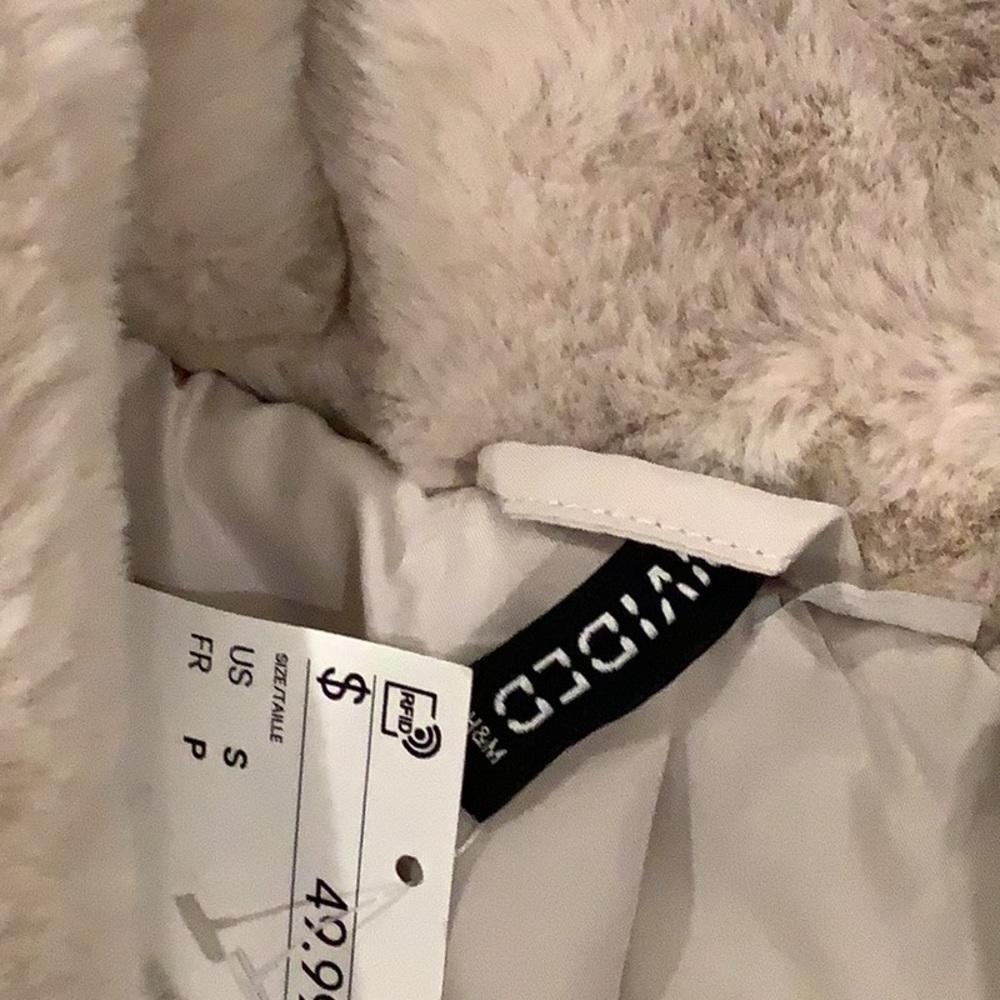 Jacket - Picture 3 of 4